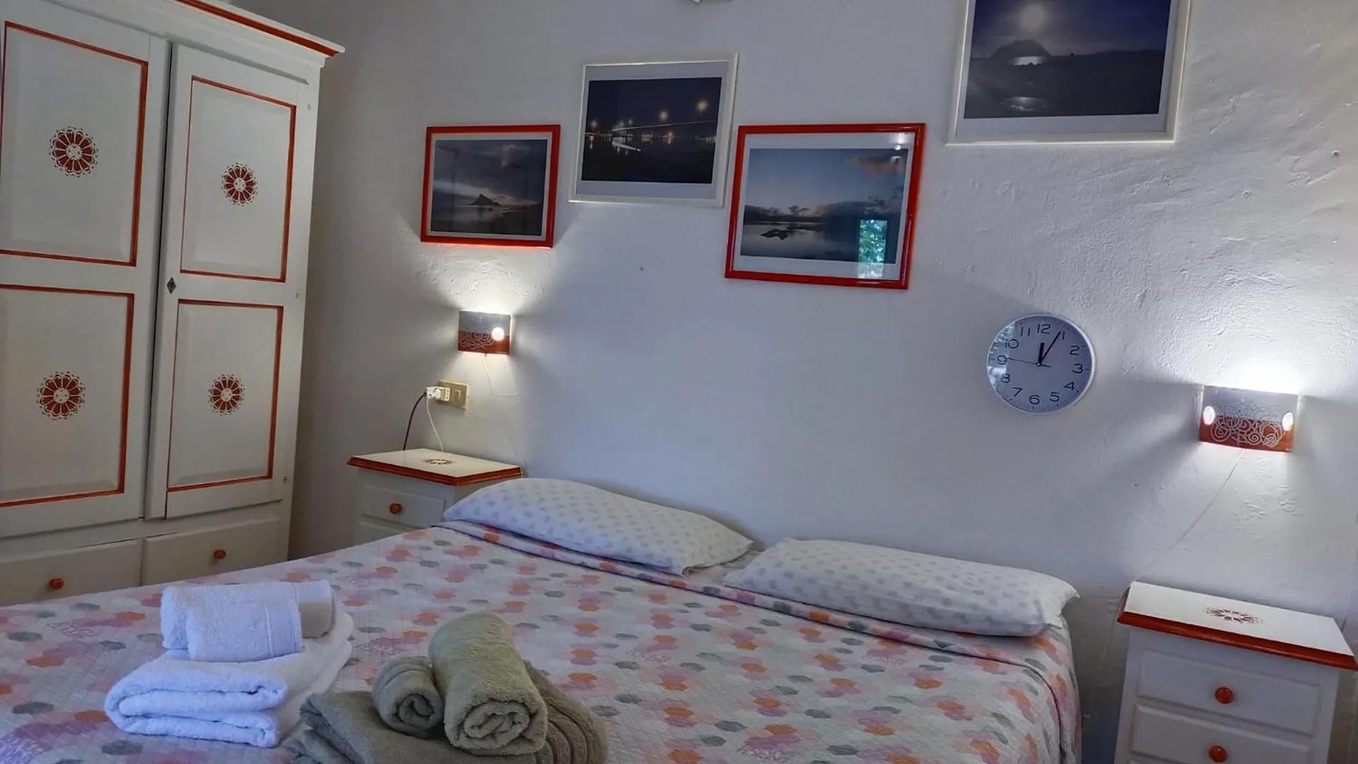 B&B La Taerra Porto San Paolo  0*, Porto San Paolo (Sardinia) Italië